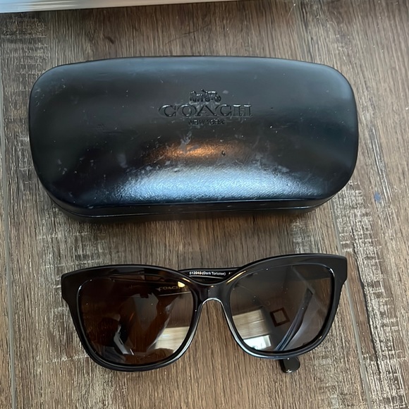 Coach Accessories - COACH - TORTOISE SHELL SUNGLASSES
